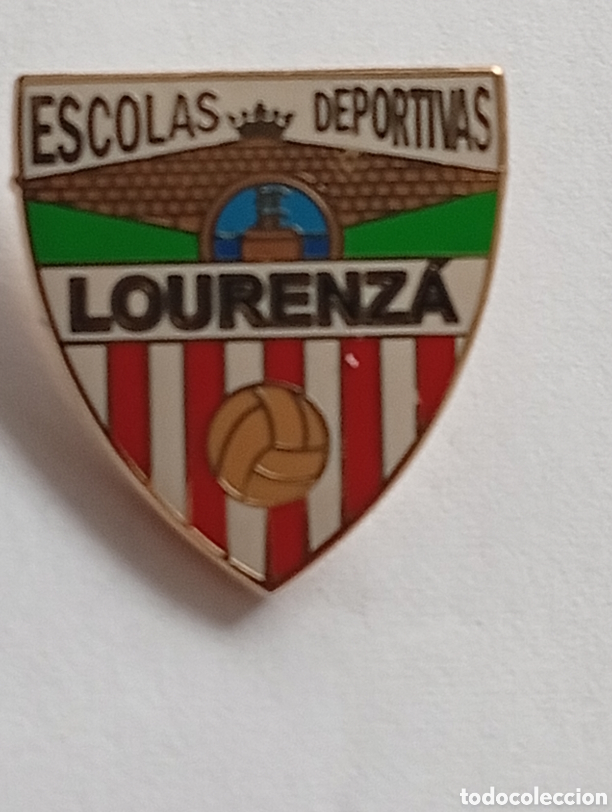Coleccionismo deportivo: Pin - Escolas Deportivas Lounza ( Lugo 9