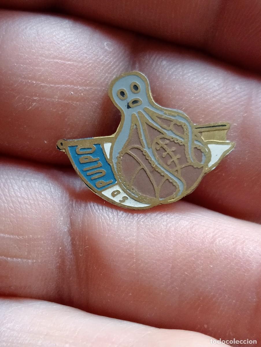 Collezionismo sportivo: INSIGNIA SOCIEDAD DEPORTIVA PULPO FUTBOL PINS ALFILER