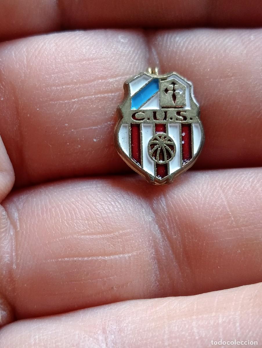Sammelleidenschaft Sport: INSIGNIA CUS SANTA LUCIA FUTBOL PINS ALFILER