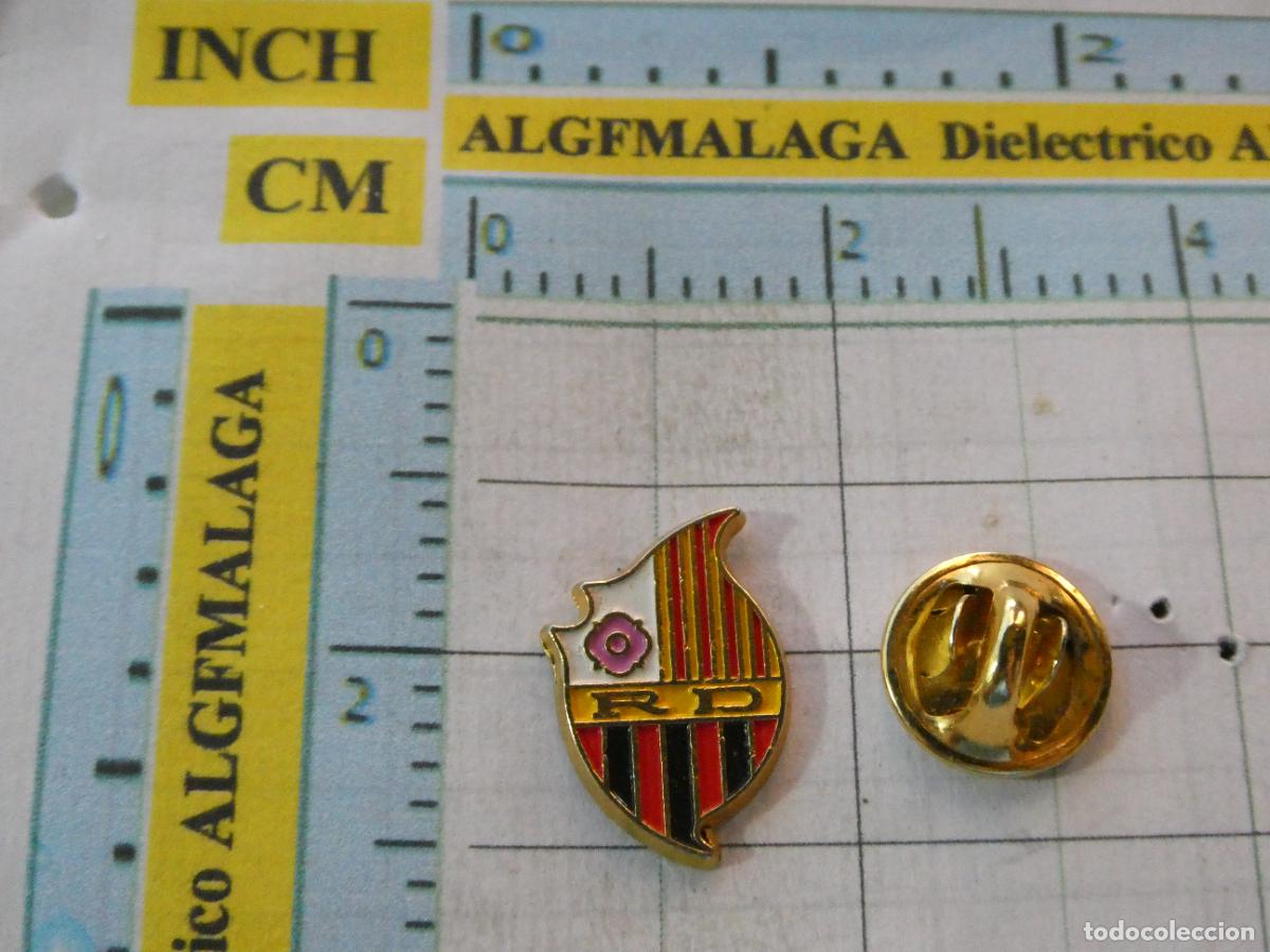 Coleccionismo deportivo: PIN DE DEPORTES. F&Uacute;TBOL. REUS DEPORTIVO TARRAGONA. ESCUDO EQUIPO