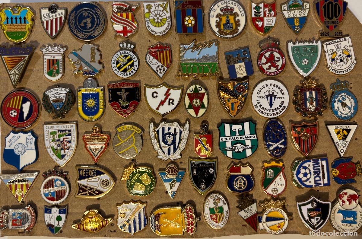 Coleccionismo deportivo: Lote 60 pins futbol Espa&ntilde;a 5