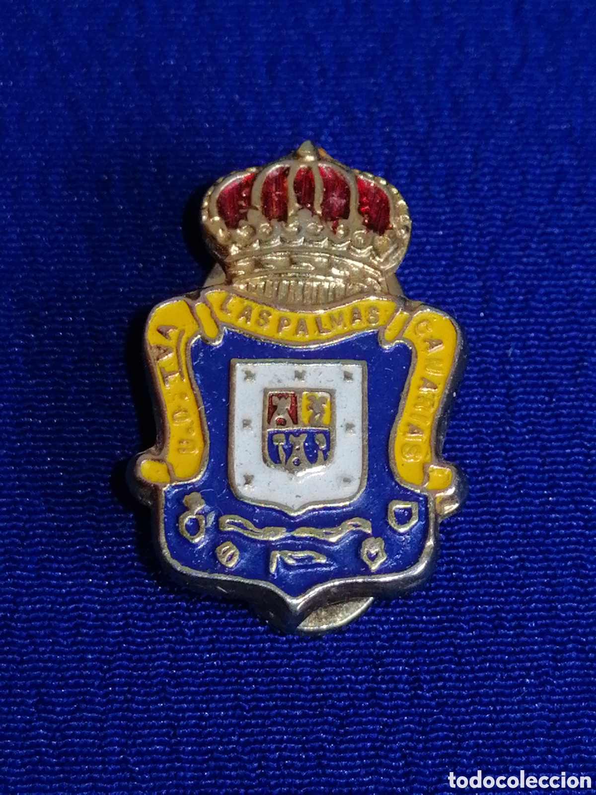 Coleccionismo deportivo: UNI&Oacute;N DEPORTIVA DE GRAN CANARIA INSIGNIA DE OJAL