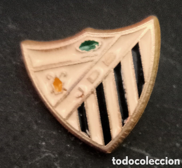 Coleccionismo deportivo: PIN F&Uacute;TBOL J D.BORMUJOS