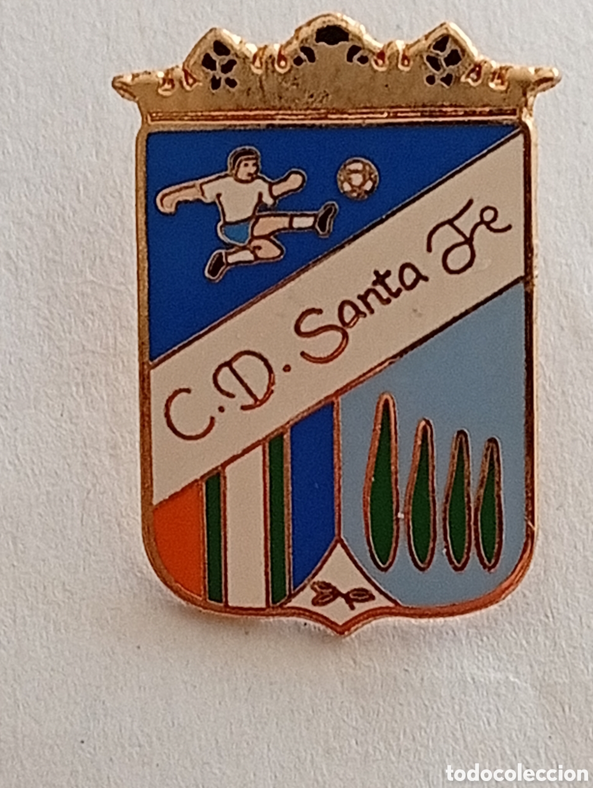 Coleccionismo deportivo: Pin - Club Deportivo Santa Fe ( Granada)
