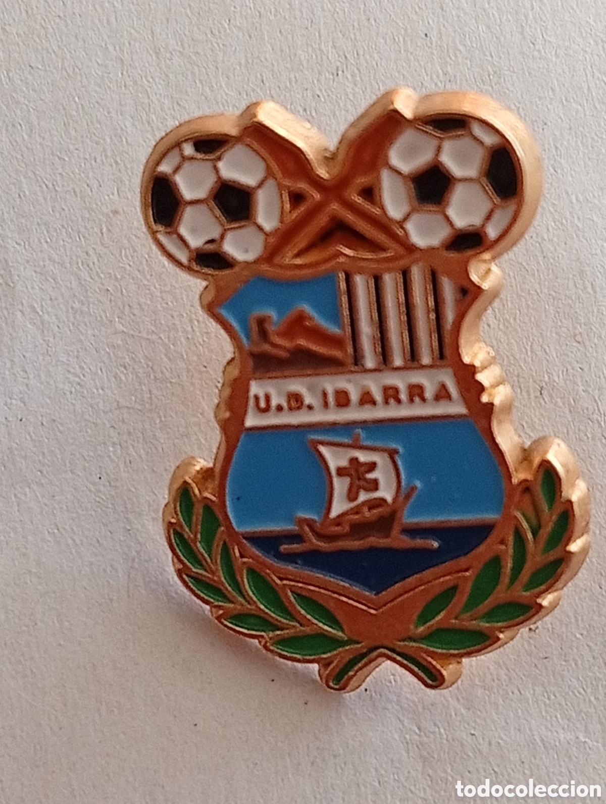 Coleccionismo deportivo: Pin - Uni&oacute;n Deportiva Ibarra ( Tenerife)