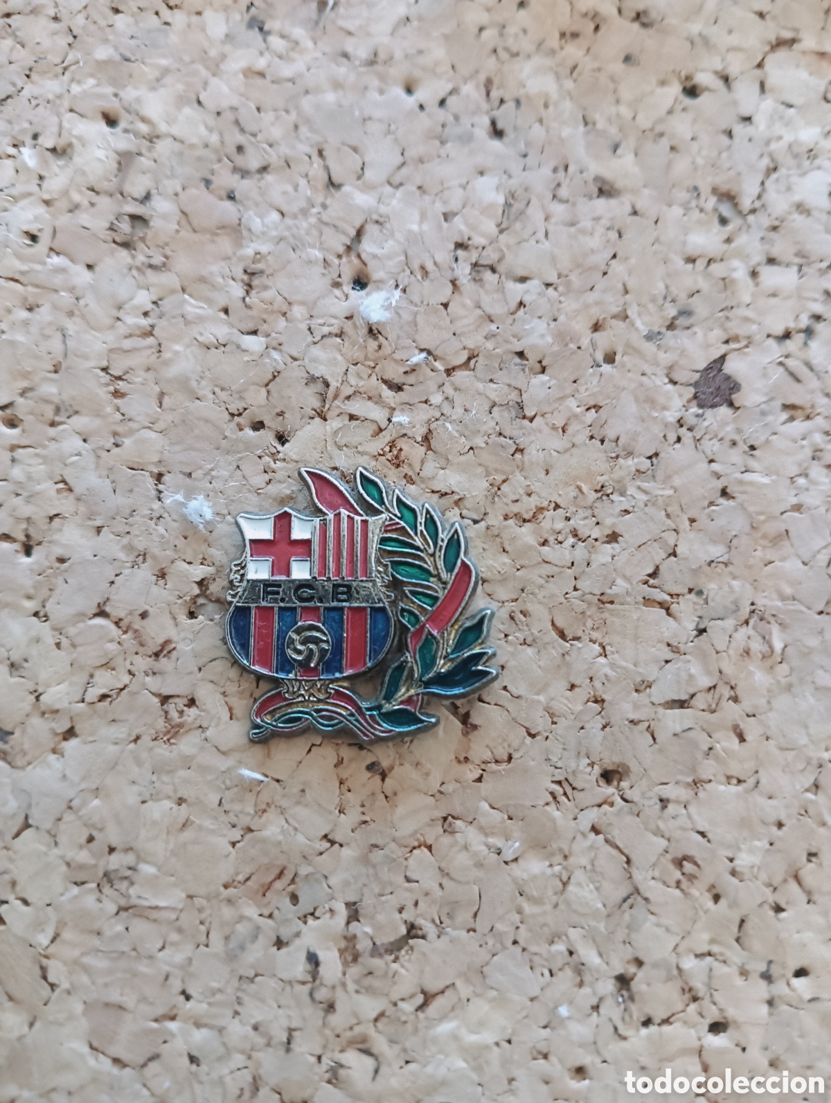 Coleccionismo deportivo: PIN BAR&Ccedil;A - ESCUDO LAUREADO F.C.BARCELONA
