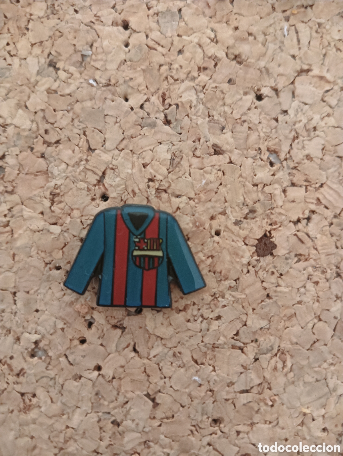 Coleccionismo deportivo: PIN BAR&Ccedil;A - CAMISETA F.C. BARCELONA