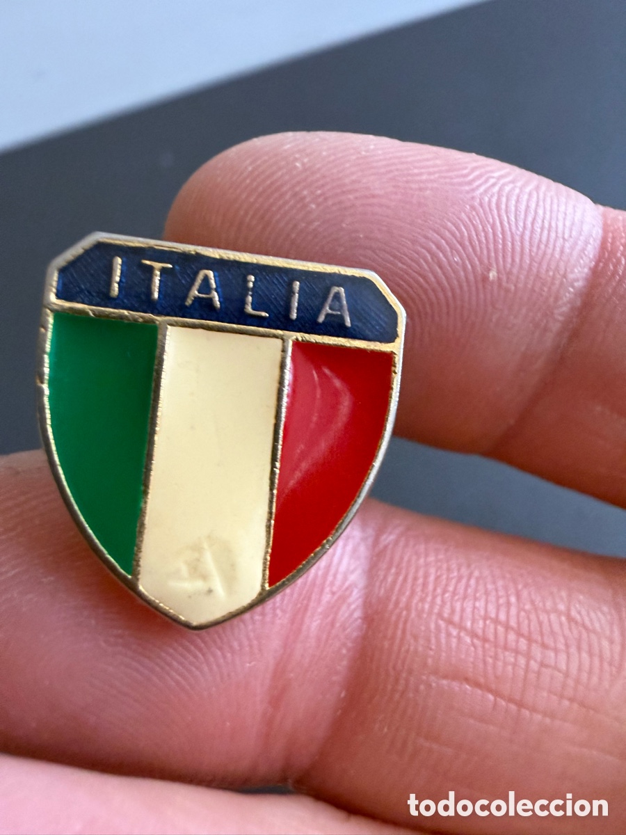 Coleccionismo deportivo: Insignia. Esmalte. ITALIA - Foto 1