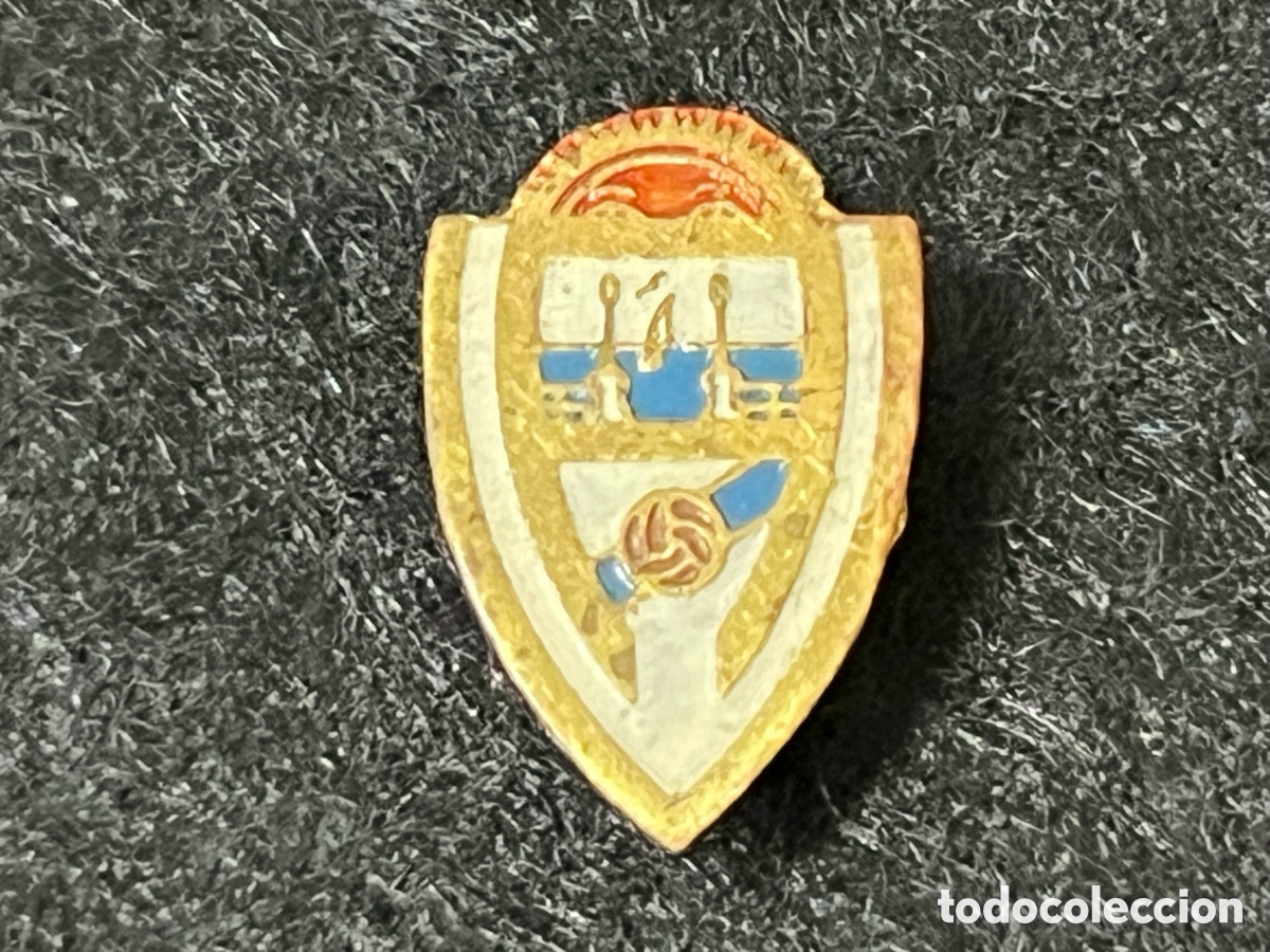 Coleccionismo deportivo: CLUB ARENAS DE RIBADAVIA INSIGNIA SOLAPA OJAL GAL&Iacute;CIA PIN FUTBOL.
