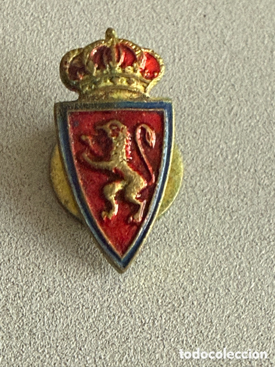 Coleccionismo deportivo: Antigua Insignia de Ojal. REAL ZARAGOZA