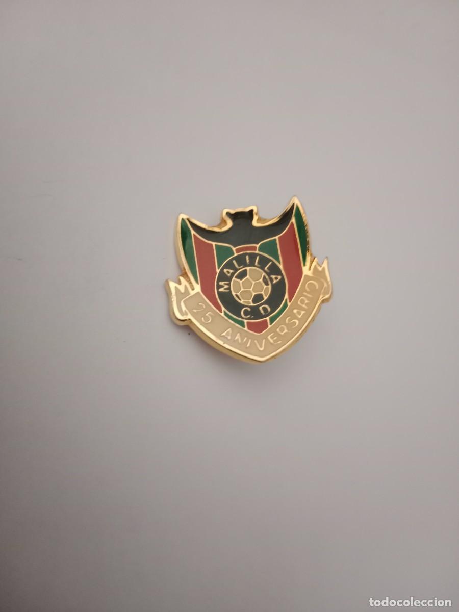 Coleccionismo deportivo: PIN INSIGNIA MALILLA CD VALENCIA - CLUB DE FUTBOL - 25 ANIVERSARIO