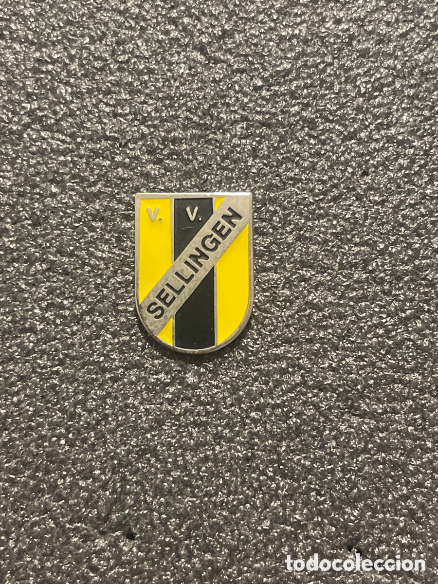 Coleccionismo deportivo: Pin 74 V.V. SELLINGEN - Sellingen