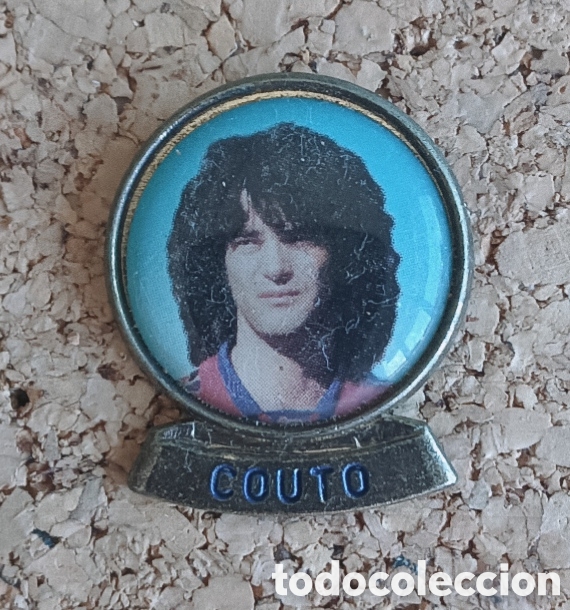 Colecionismo desportivo: PIN BAR&Ccedil;A - FERNANDO COUTO - F.C. BARCELONA