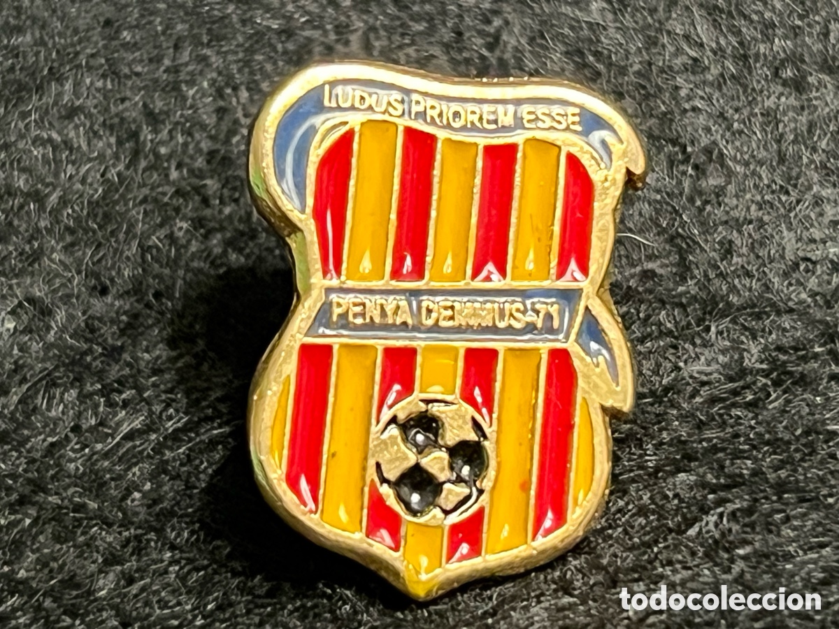Coleccionismo deportivo: PIN PENYA DEMMUS 71 INSIGNIA CLUB FUTBOL.