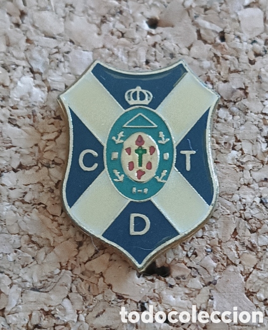 Coleccionismo deportivo: PIN ESCUDO CLUB DEPORTIVO TENERIFE ESMALTADO