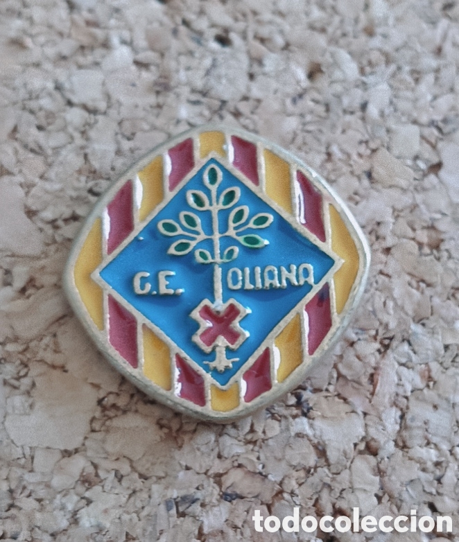 Coleccionismo deportivo: PIN ESCUDO CLUB ESPORTIU OLIANA