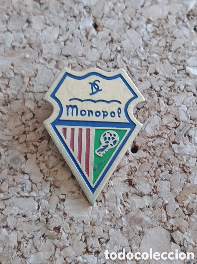 Coleccionismo deportivo: PIN ESCUDO CLUB DEPORTIVO MONOPOL