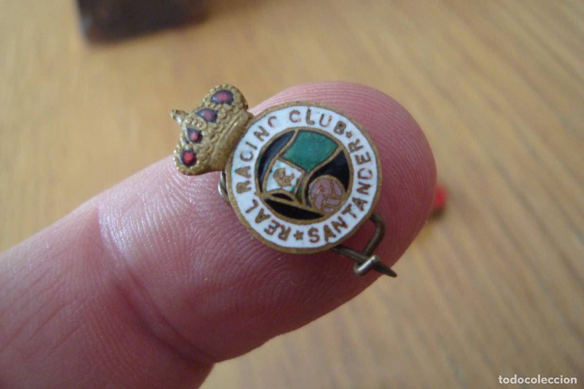 Coleccionismo deportivo: ANTIGUO PIN DE AGUJA REAL RACING CLUB SANTANDER. METAL ESMALTADO A&Ntilde;OS 40?