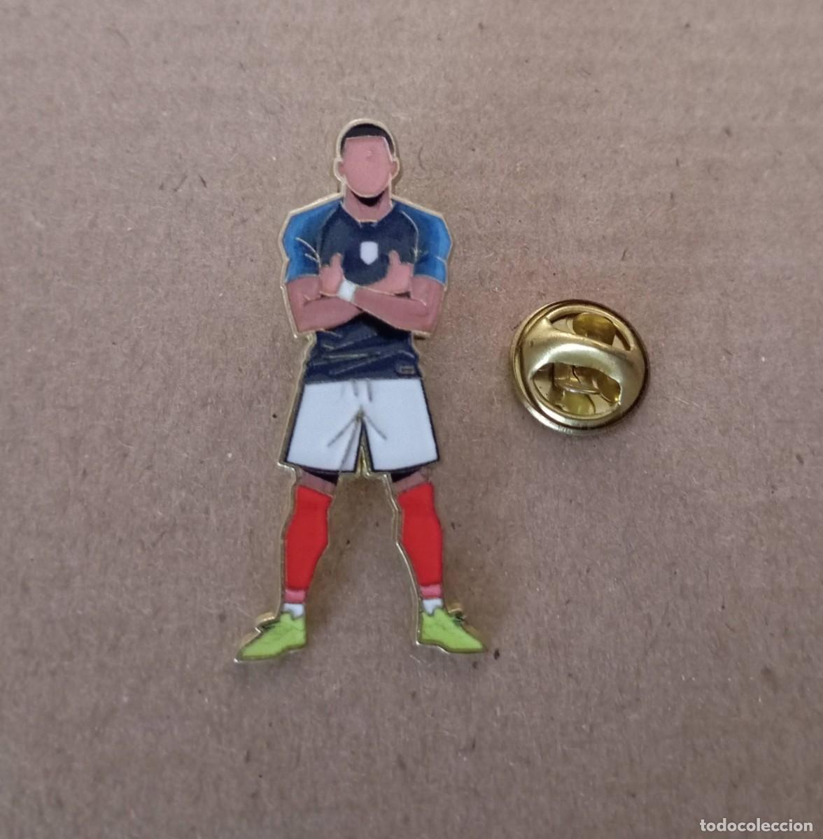 Coleccionismo deportivo: -LOTE PINS DE FUTBOL DE MBAPPE ( FRANCIA )