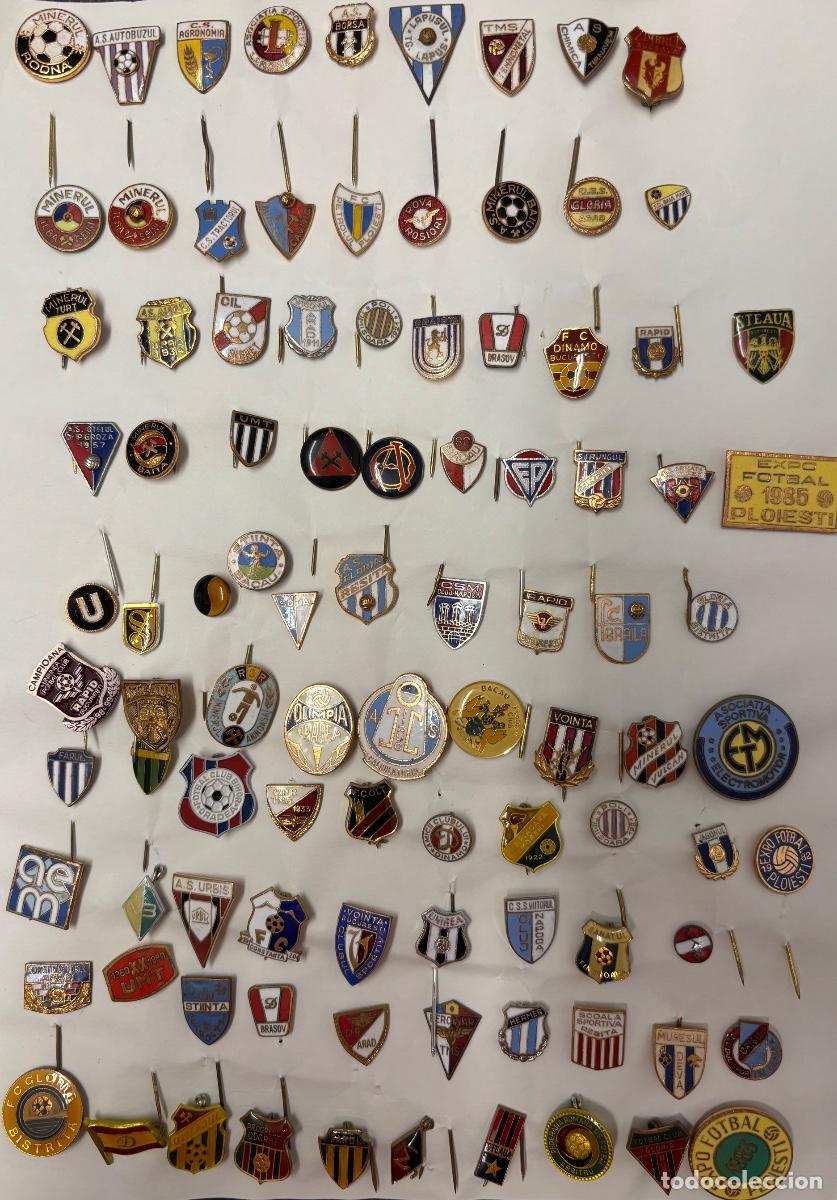 Coleccionismo deportivo: Lote 96 pins futbol Europa Este 6