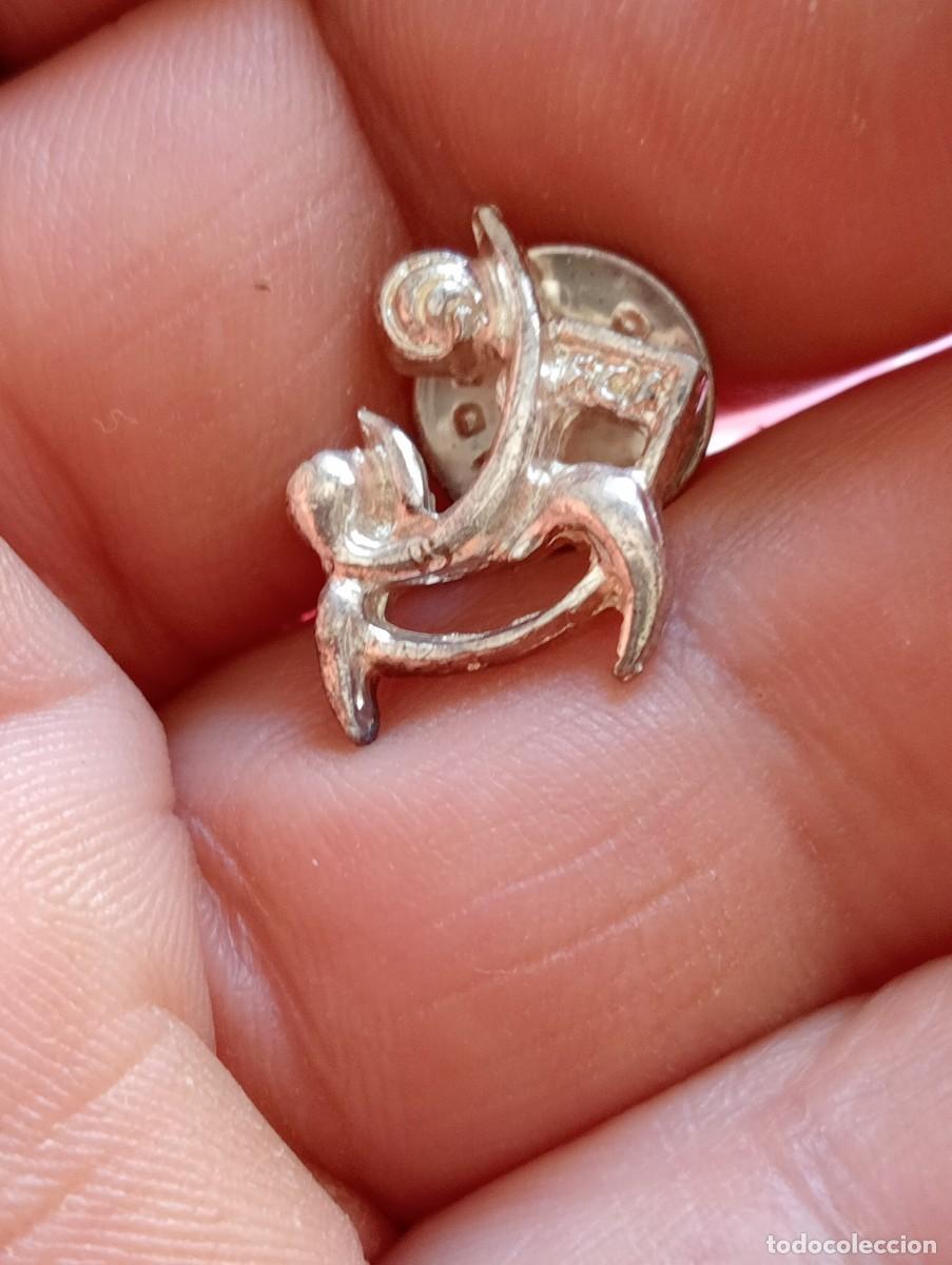 Coleccionismo deportivo: PINS F&Uacute;TBOL FEDERACI&Oacute;N CATALANA CATALUNYA INSIGNIA ESCUDO