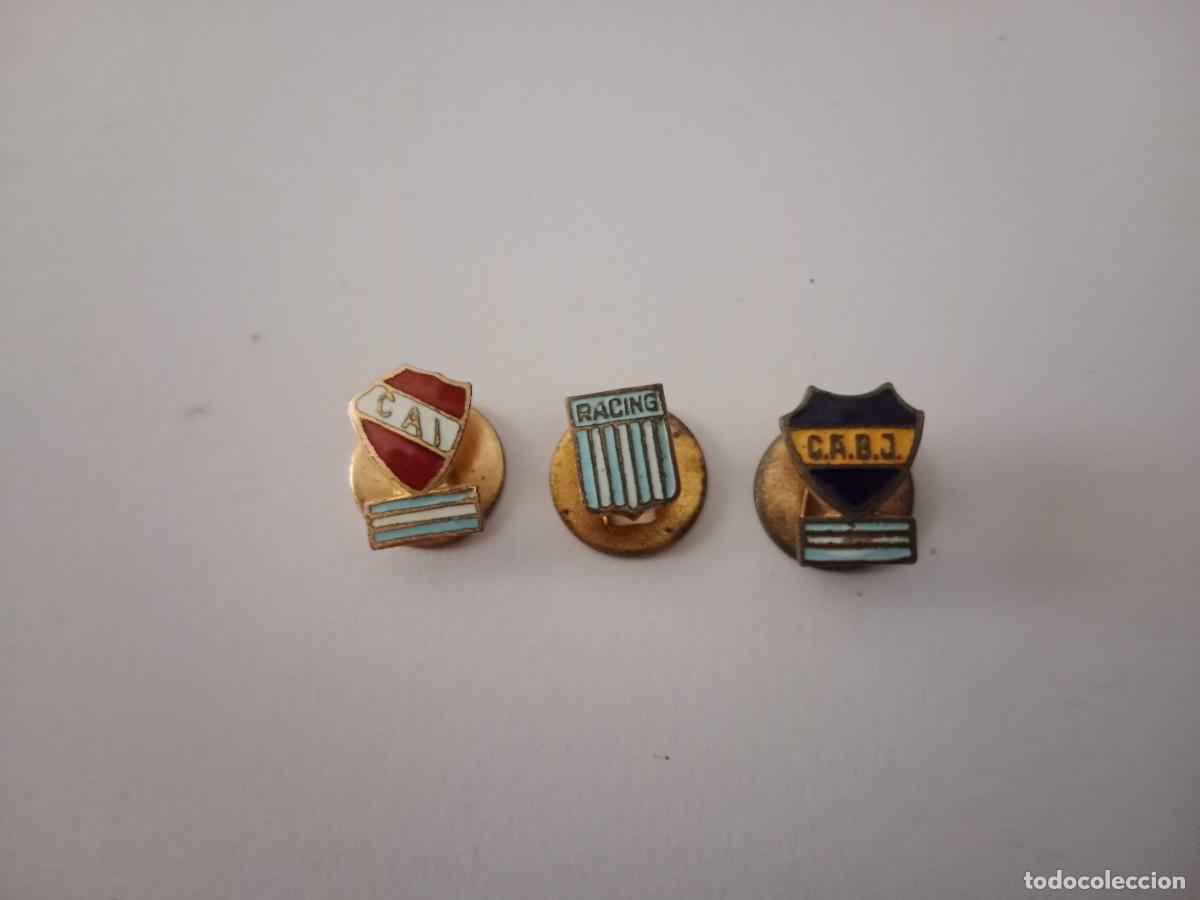 Coleccionismo deportivo: INSIGNIAS ANTIGUAS ESMALTADAS SOLAPA ARGENTINA BOCA JUNIORS , INDEPENDIENTE , RACING CLUB AVELLANEDA