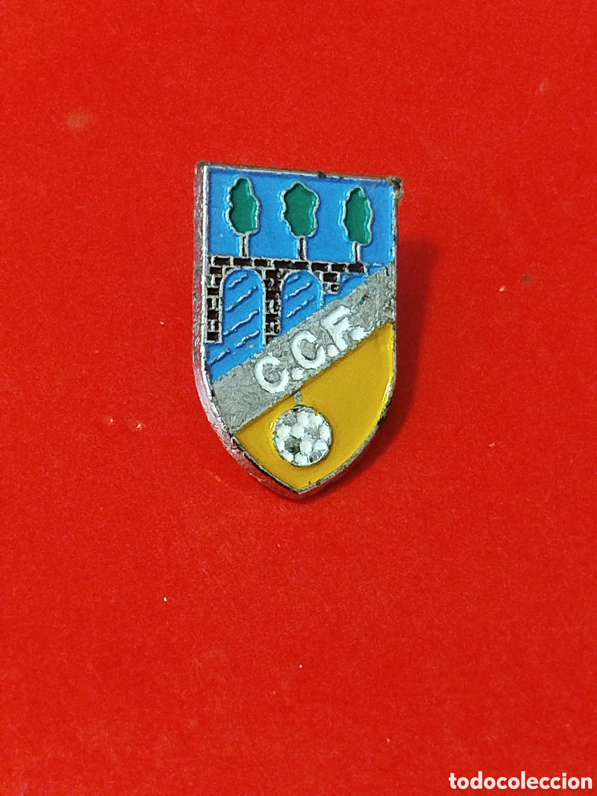 Coleccionismo deportivo: INSIGNIA DE FUTBOL CASALARREINA CF LA RIOJA