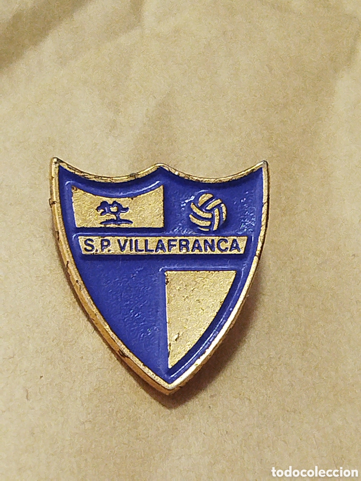 Coleccionismo deportivo: INSIGNIA DE FUTBOL S.P.VILLAFRANCA.villafraca de los barros .BADAJOZ