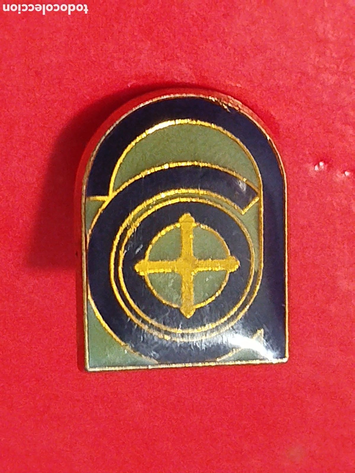 Sammelleidenschaft Sport: INSIGNIA DE FUTBOL CENTRO ASTURIANO OVIEDO ASTURIAS