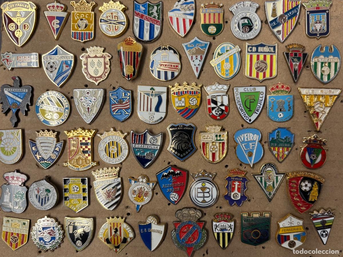 Coleccionismo deportivo: Lote 60 pins futbol Espa&ntilde;a- 10