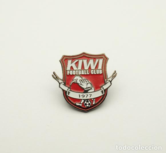 Coleccionismo deportivo: Badge Pin football clubs Oceania Football Confederation (OFC) - &rdquo; Kiwi FC &rdquo; Samoa.