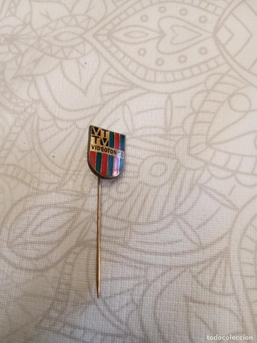 Coleccionismo deportivo: Insignia del club deportivo Videoton SC