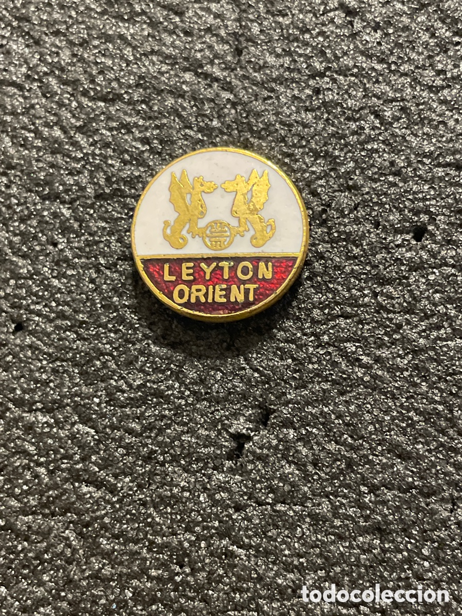 Coleccionismo deportivo: Pin 28 LEYTON ORIENT F.C. - Londres