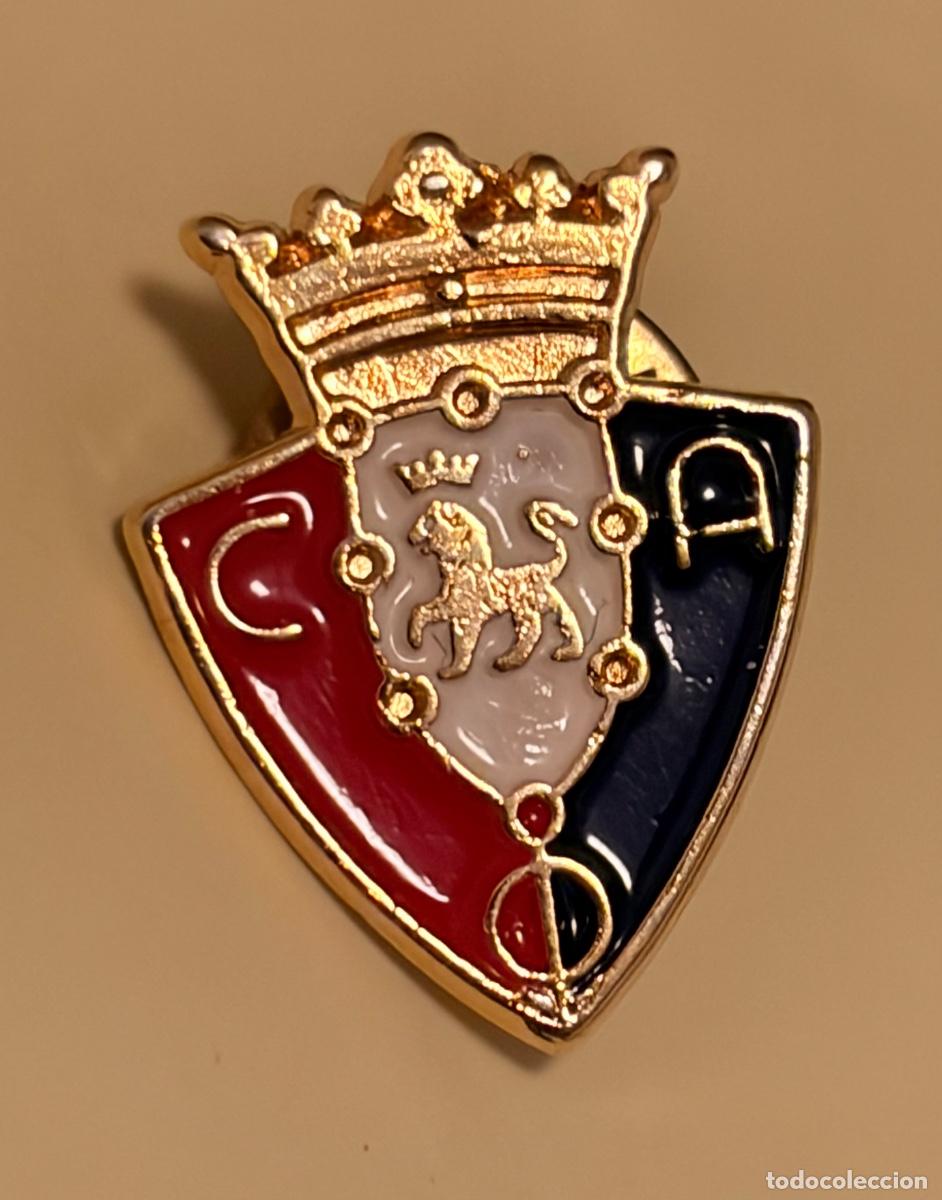 Coleccionismo deportivo: PIN FUTBOL CLUB ATL&Eacute;TICO OSASUNA DE PAMPLONA