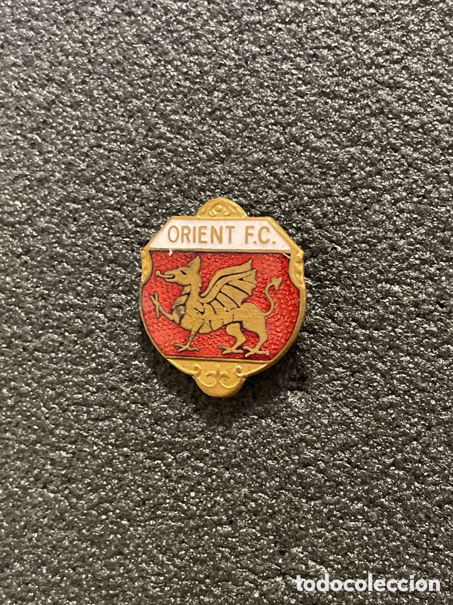 Coleccionismo deportivo: Pin 151 ORIENT F.C. - Londres