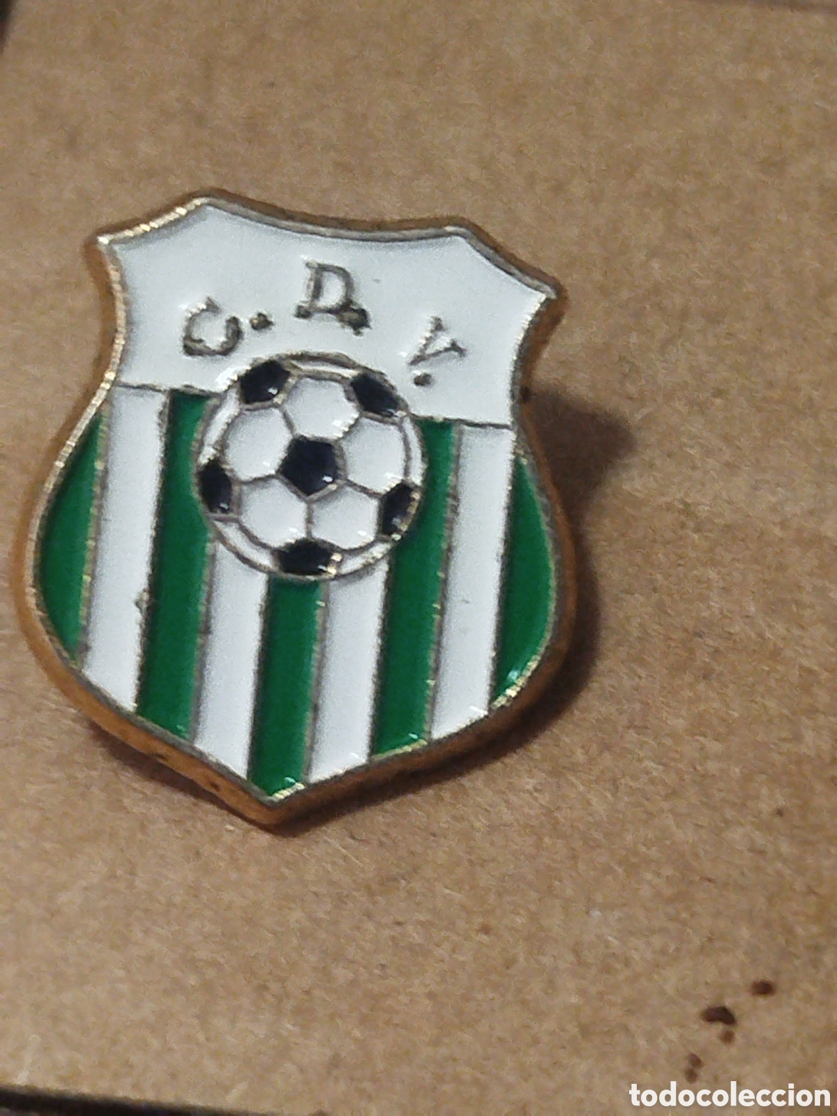 Coleccionismo deportivo: INSIGNIA DE FUTBOL CD VALERIANA .el chorrillo SANTA CRUZ TENERIFE