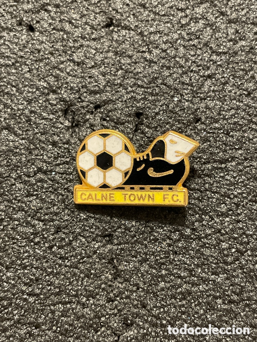 Coleccionismo deportivo: Pin 224 CALNE TOWN F.C. - Calne