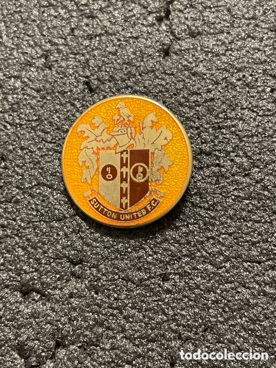 Colecionismo desportivo: Pin SUTTON UNITED F.C. - Londres