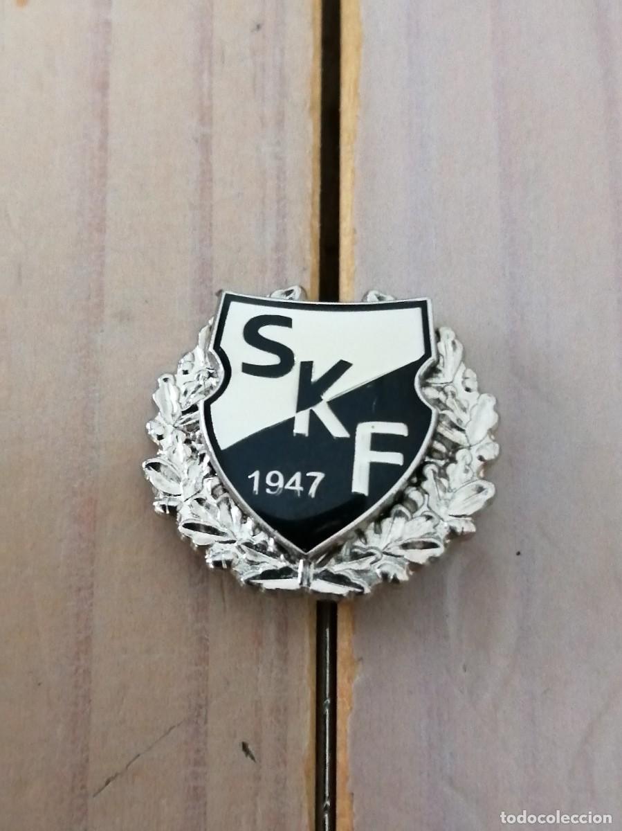 Coleccionismo deportivo: PINS 000 INSIGNIA ALFILER 1947 FUTBOL EUROPA SFK