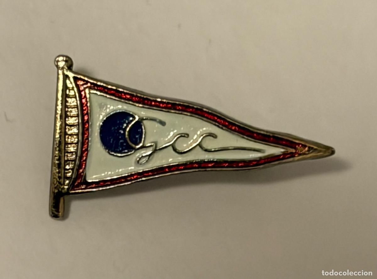 Coleccionismo deportivo: ANTIGUA INSIGNIA AGUJA GRUPO COVADONGA GIJON ASTURIAS