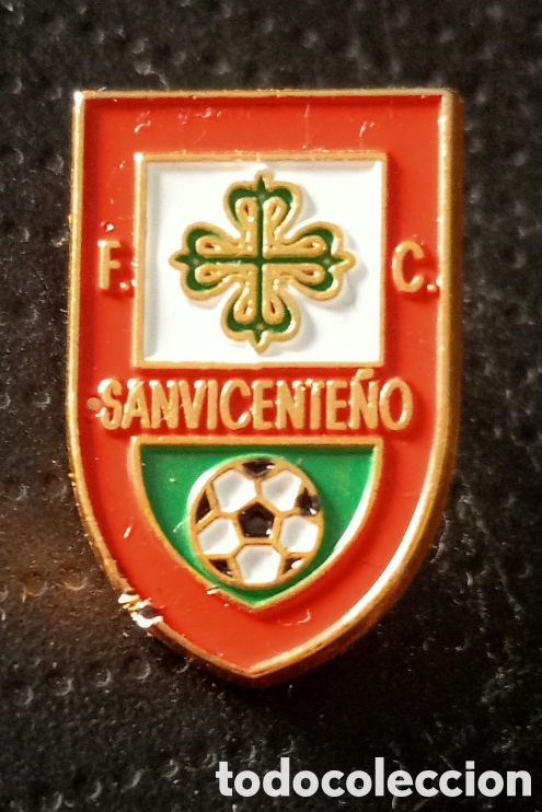 Coleccionismo deportivo: PIN F&Uacute;TBOL F.C.SANVICENTE&Ntilde;O