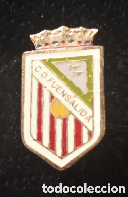 Coleccionismo deportivo: PIN F&Uacute;TBOL C.D.FUENSALIDA