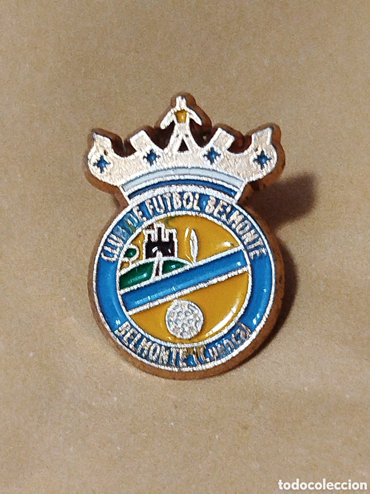 Coleccionismo deportivo: PINS DE FUTBOL OFICIAL CF BELMONTE CUENCA