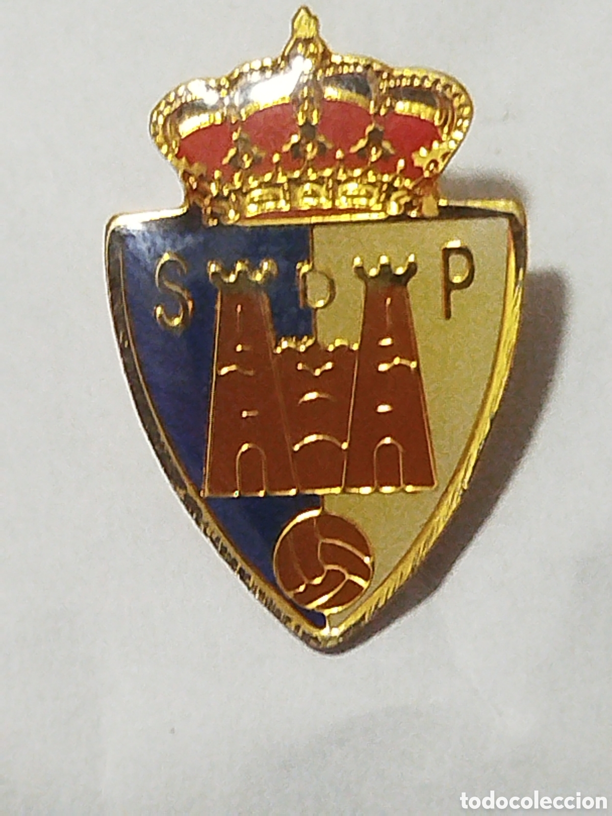 Coleccionismo deportivo: INSIGNIA DE FUTBOL SD PONFERRADINA.PONFERRADA LEON
