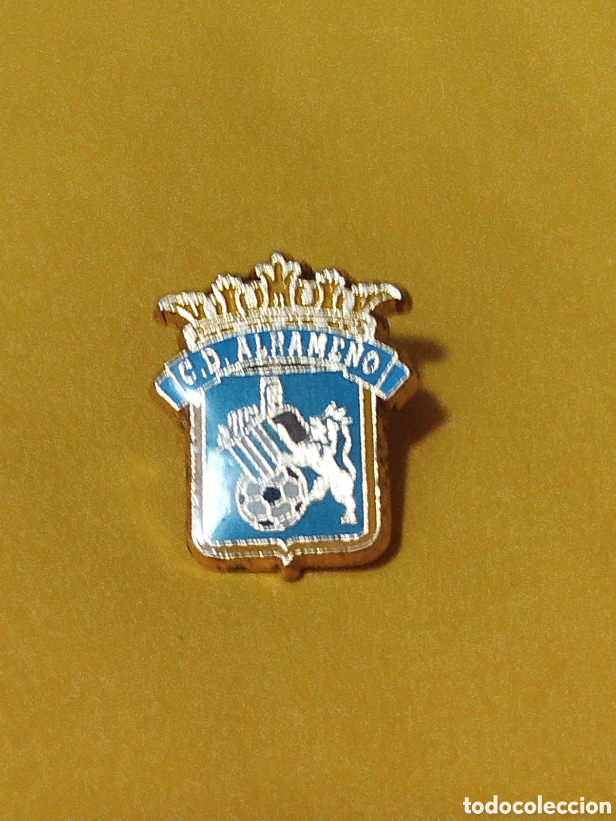 Coleccionismo deportivo: INSIGNIA DE FUTBOL CD ALHAME&Ntilde;O .ALHAMA DE MURCIA