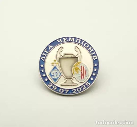 Collezionismo sportivo: Badge Pin: UEFA Champions League 2025-26 FC Dynamo Kyiv Ukraine - Hamrun Spartans FC Malta