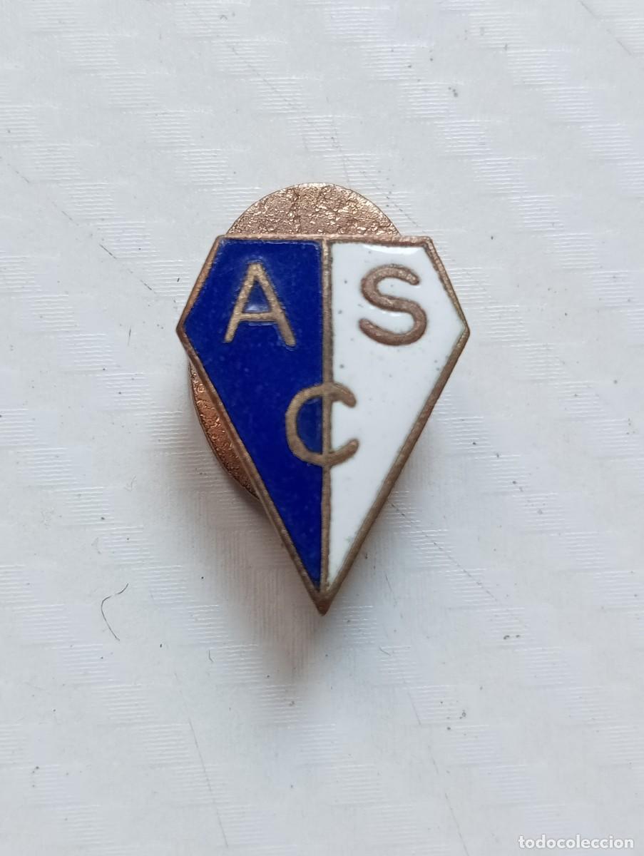 Coleccionismo deportivo: INSIGNIA FUTBOL ASSOCIATION SPORTIVE CHERBORG ASC FRANCIA INTERNACIONAL EXTRANJERO PINS ESMALTADA