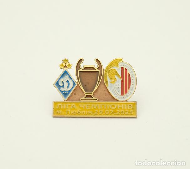Coleccionismo deportivo: Badge Pin: UEFA Champions League 2025-26 FC Dynamo Kyiv Ukraine - Hamrun Spartans FC Malta