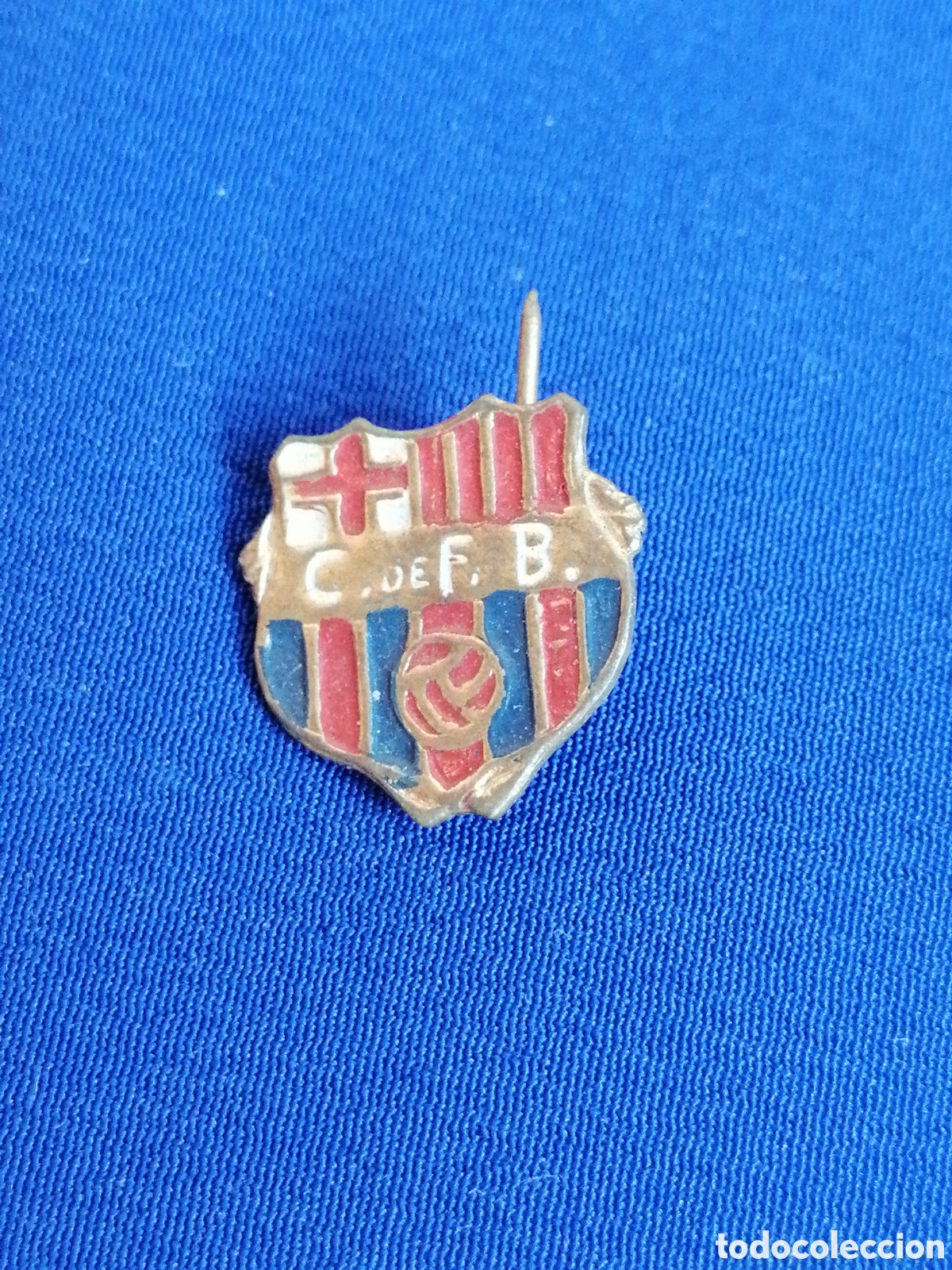 Collectionnisme sportif: CLUB DE F&Uacute;TBOL BARCELONA INSIGNA DE ALFILER ANTIGUA
