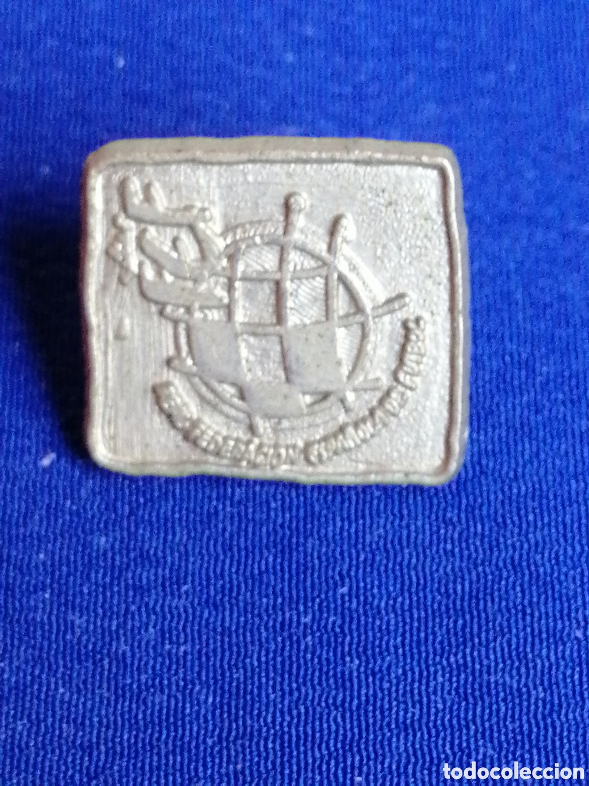 Collectionnisme sportif: REAL FEDERACION ESPA&Ntilde;OLA DE F&Uacute;TBOL PIN